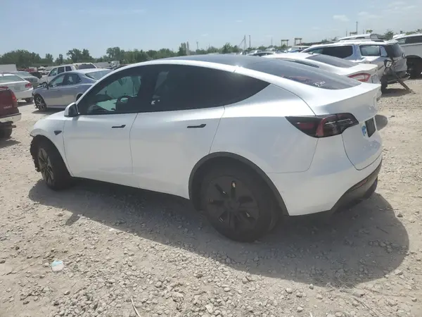7SAYGDEE0NF531804 2022 TESLA MODEL Y - Image 2