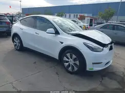 7SAYGDEE0NF544844 2022 TESLA MODEL Y