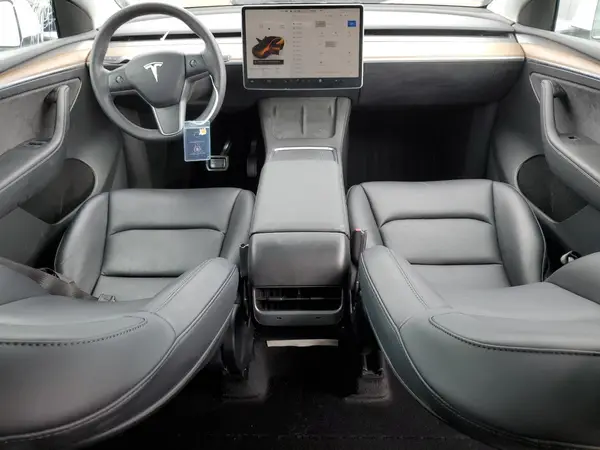 7SAYGDEE0NF545136 2022 TESLA MODEL Y - Image 8