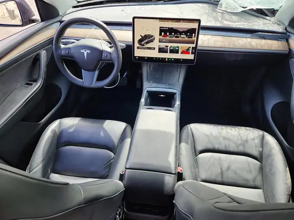 7SAYGDEE0NF556802 2022 TESLA MODEL Y - Image 8