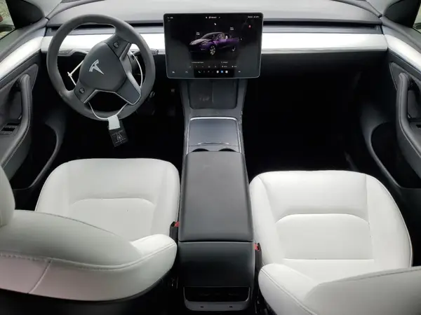 7SAYGDEE0NF559358 2022 TESLA MODEL Y - Image 8