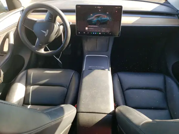 7SAYGDEE0NF559375 2022 TESLA MODEL Y - Image 8
