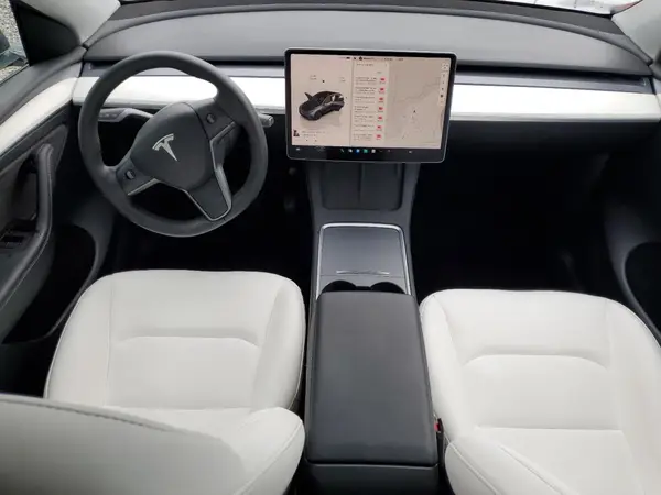7SAYGDEE0NF562258 2022 TESLA MODEL Y - Image 8