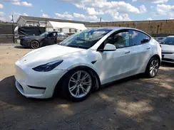 7SAYGDEE0NF563832 2022 TESLA MODEL Y