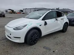 7SAYGDEE0NF572174 2022 TESLA MODEL Y