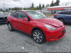 7SAYGDEE0NF576774 2022 TESLA MODEL Y