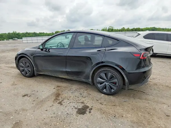 7SAYGDEE0PA022991 2023 TESLA MODEL Y - Image 2