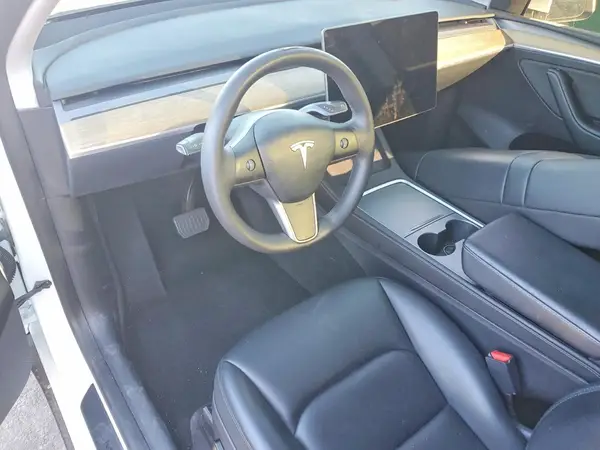 7SAYGDEE0PA025437 2023 TESLA MODEL Y - Image 8
