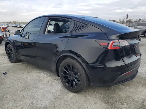 7SAYGDEE0PA026426 2023 TESLA MODEL Y - Image 2