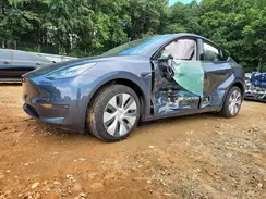 7SAYGDEE0PA038298 2023 TESLA MODEL Y