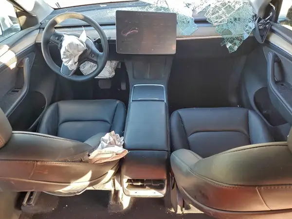 7SAYGDEE0PA039676 2023 TESLA MODEL Y - Image 8