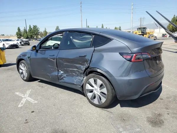 7SAYGDEE0PA039788 2023 TESLA MODEL Y - Image 2