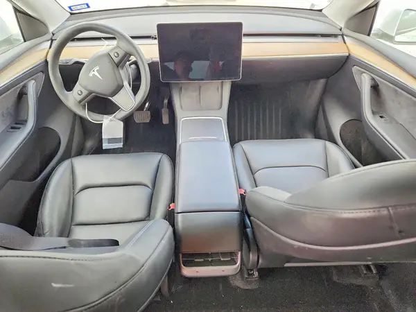7SAYGDEE0PA041430 2023 TESLA MODEL Y - Image 8