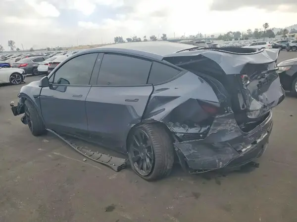 7SAYGDEE0PA042738 2023 TESLA MODEL Y - Image 2