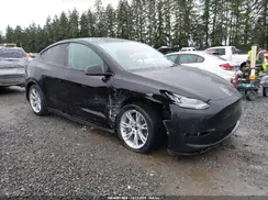 7SAYGDEE0PA045588 2023 TESLA MODEL Y