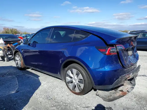 7SAYGDEE0PA045624 2023 TESLA MODEL Y - Image 2