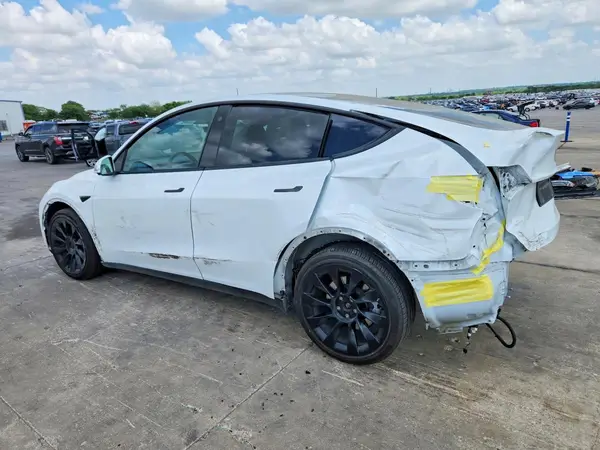 7SAYGDEE0PA051150 2023 TESLA MODEL Y - Image 2