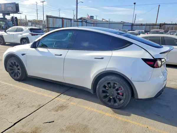 7SAYGDEE0PA052489 2023 TESLA MODEL Y - Image 2