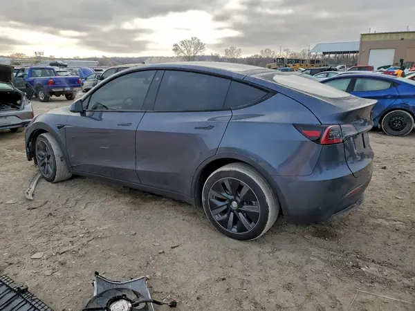 7SAYGDEE0PA056090 2023 TESLA MODEL Y - Image 2