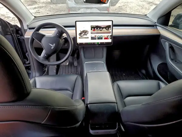 7SAYGDEE0PA056090 2023 TESLA MODEL Y - Image 8