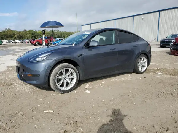 7SAYGDEE0PA061158 2023 TESLA MODEL Y - Image 1