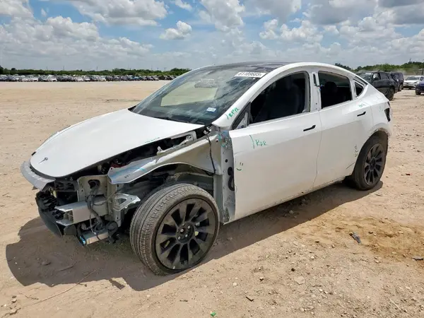 7SAYGDEE0PA070927 2023 TESLA MODEL Y - Image 1