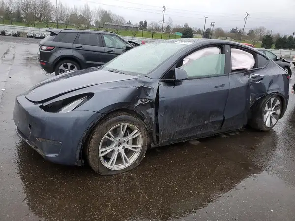 7SAYGDEE0PA074010 2023 TESLA MODEL Y - Image 1