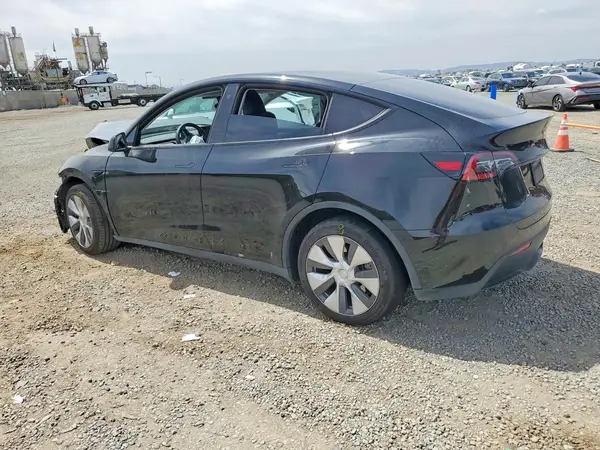 7SAYGDEE0PA077098 2023 TESLA MODEL Y - Image 2