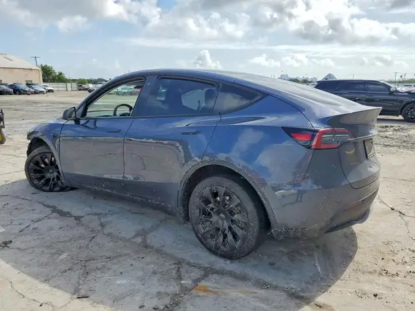 7SAYGDEE0PA079210 2023 TESLA MODEL Y - Image 2