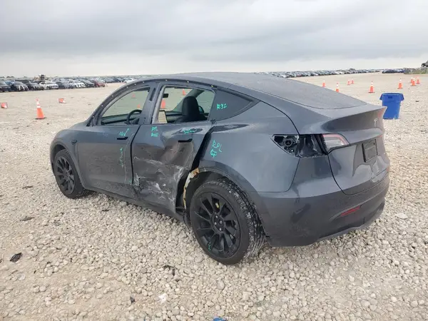 7SAYGDEE0PA079790 2023 TESLA MODEL Y - Image 2
