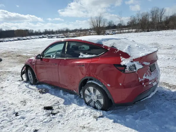 7SAYGDEE0PA086738 2023 TESLA MODEL Y - Image 2