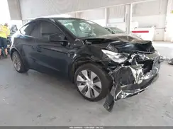 7SAYGDEE0PA086951 2023 TESLA MODEL Y