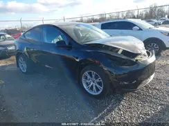 7SAYGDEE0PA087646 2023 TESLA MODEL Y