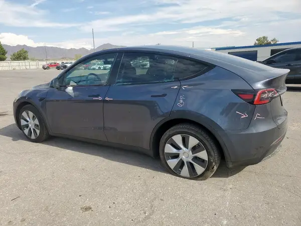 7SAYGDEE0PA088487 2023 TESLA MODEL Y - Image 2