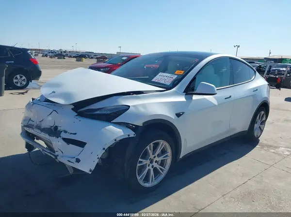 7SAYGDEE0PA090711 2023 TESLA MODEL Y - Image 2