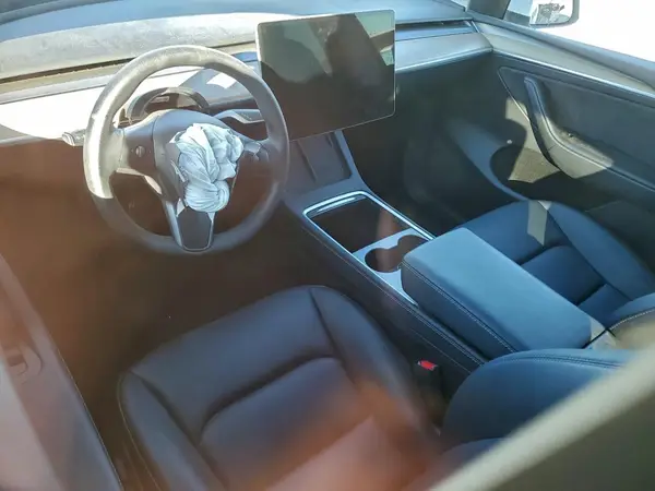 7SAYGDEE0PA093981 2023 TESLA MODEL Y - Image 8