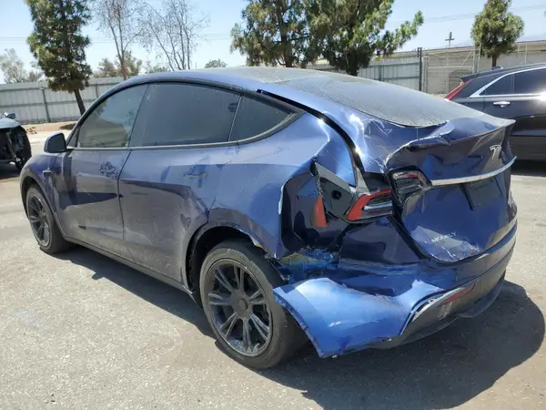 7SAYGDEE0PA095942 2023 TESLA MODEL Y - Image 2