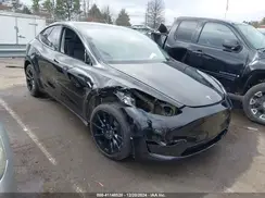 7SAYGDEE0PA098842 2023 TESLA MODEL Y