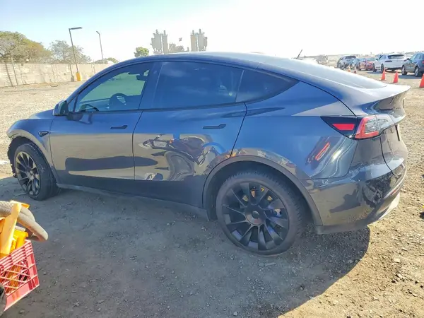 7SAYGDEE0PA103005 2023 TESLA MODEL Y - Image 2
