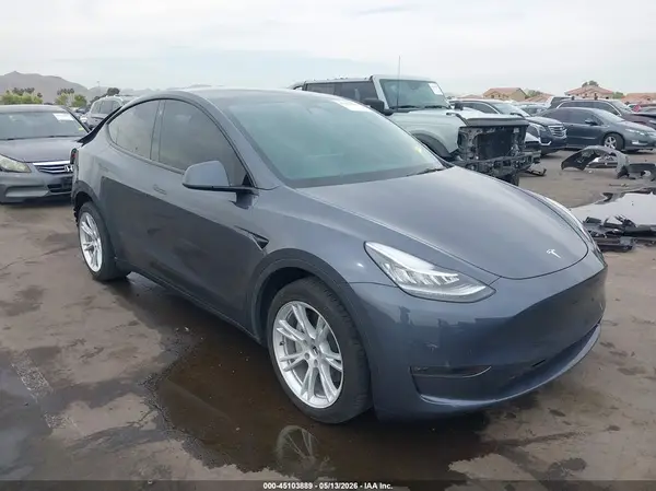 7SAYGDEE0PA105773 2023 TESLA MODEL Y - Image 1