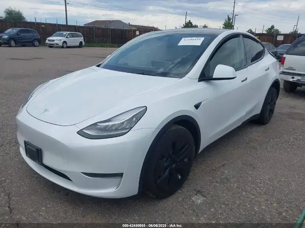 7SAYGDEE0PA109094 2023 TESLA MODEL Y - Image 2