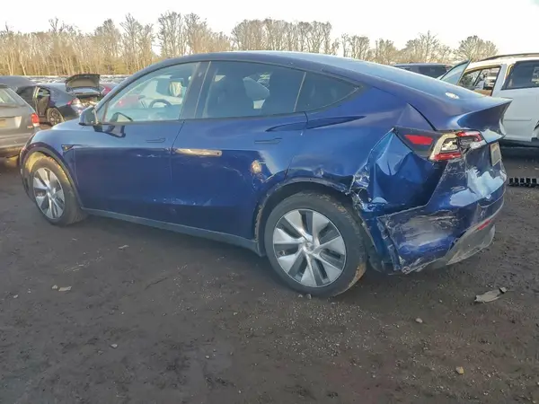 7SAYGDEE0PA110276 2023 TESLA MODEL Y - Image 2