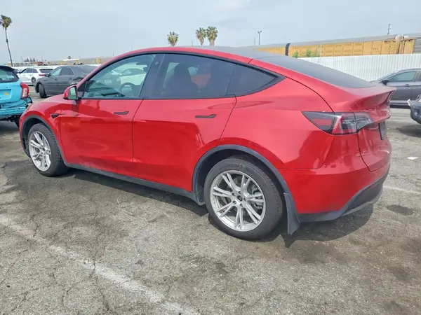 7SAYGDEE0PA110973 2023 TESLA MODEL Y - Image 2