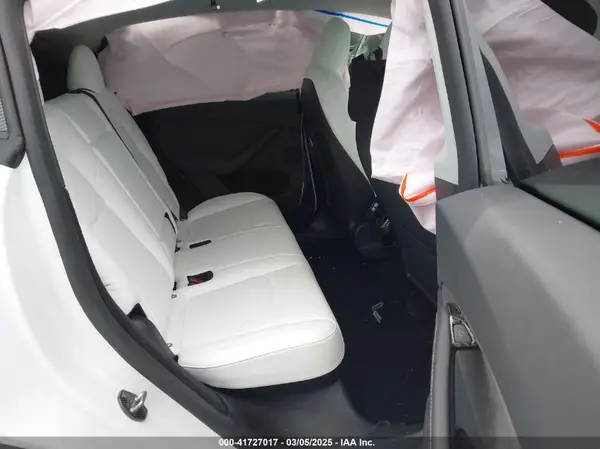 7SAYGDEE0PA112870 2023 TESLA MODEL Y - Image 8