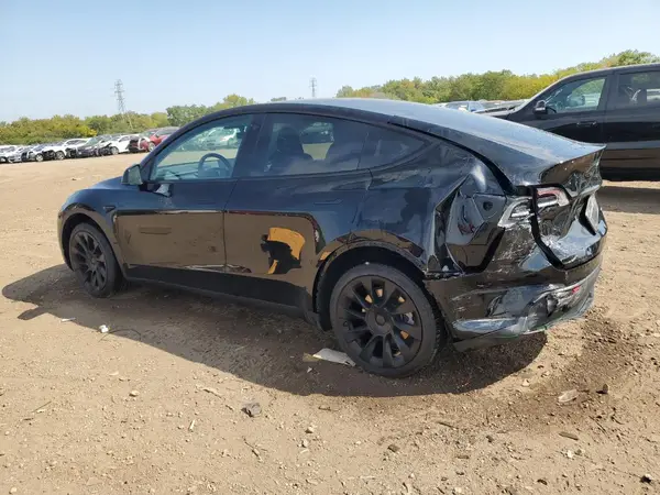 7SAYGDEE0PA119088 2023 TESLA MODEL Y - Image 2