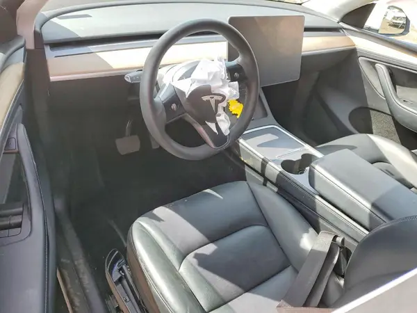 7SAYGDEE0PA120404 2023 TESLA MODEL Y - Image 8