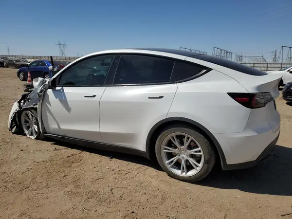 7SAYGDEE0PA121326 2023 TESLA MODEL Y - Image 2