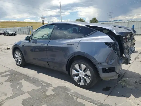 7SAYGDEE0PA122797 2023 TESLA MODEL Y - Image 2