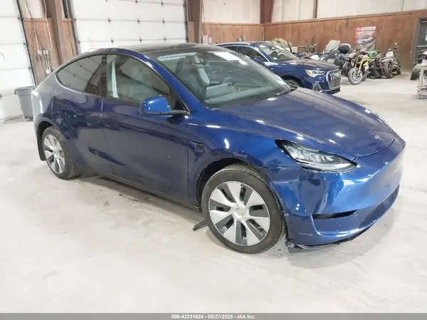7SAYGDEE0PA124551 2023 TESLA MODEL Y - Image 1