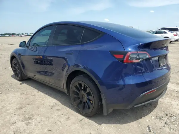7SAYGDEE0PA128406 2023 TESLA MODEL Y - Image 2